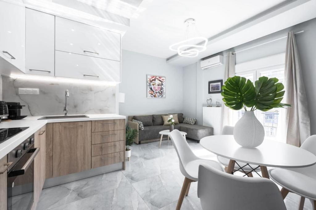 Soleggiato Minimal Apartment Thessaloniki Exterior photo